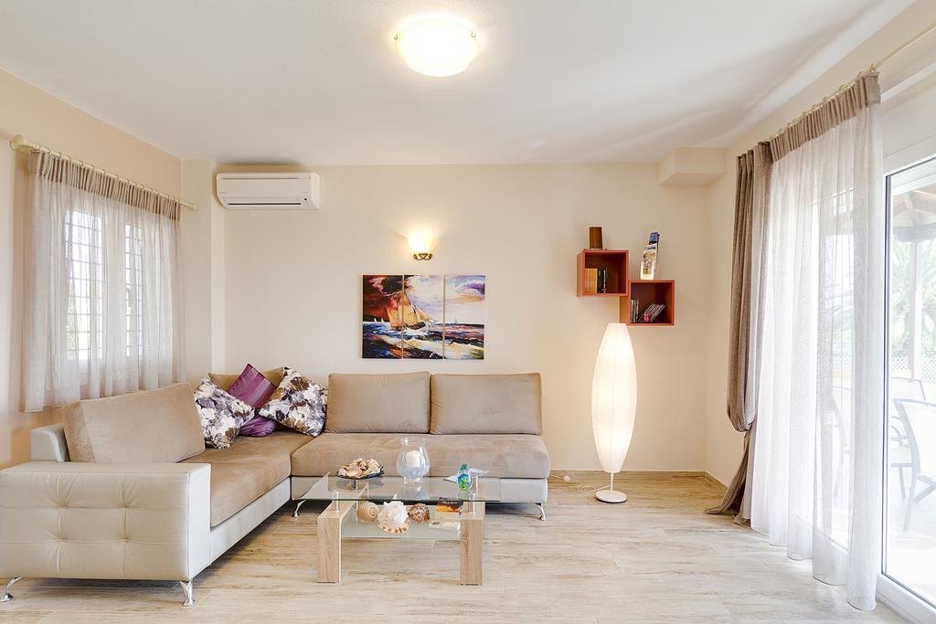 Villa Nefeli - Akti Salonikiou A Agios Nikolaos  Exteriör bild