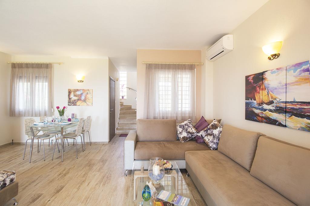 Villa Nefeli - Akti Salonikiou A Agios Nikolaos  Exteriör bild